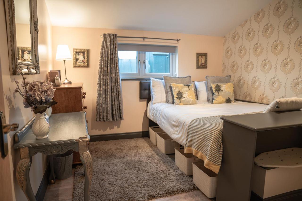 Greenvale Cabins Forkhill ภายนอก รูปภาพ